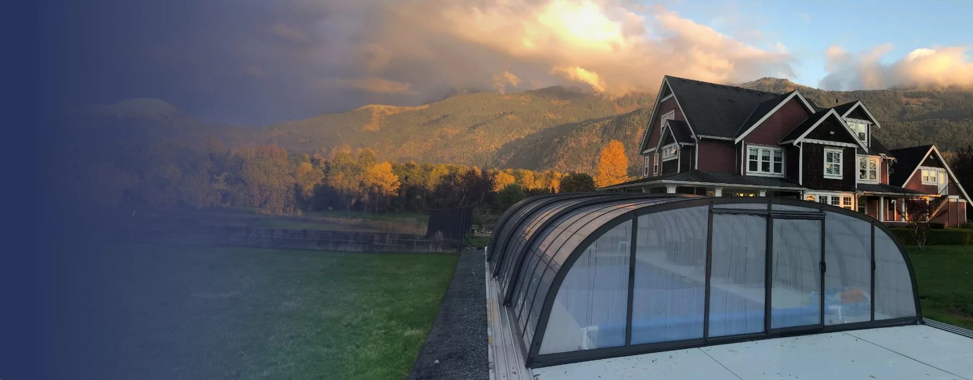 Fully retractable pool enclosures