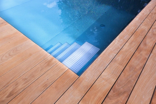 920_stainless_steel_pool_4.jpeg